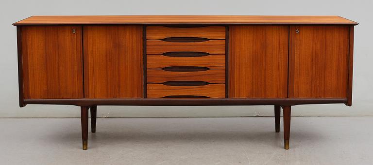 SIDEBOARD, 1900-talets andra hälft.