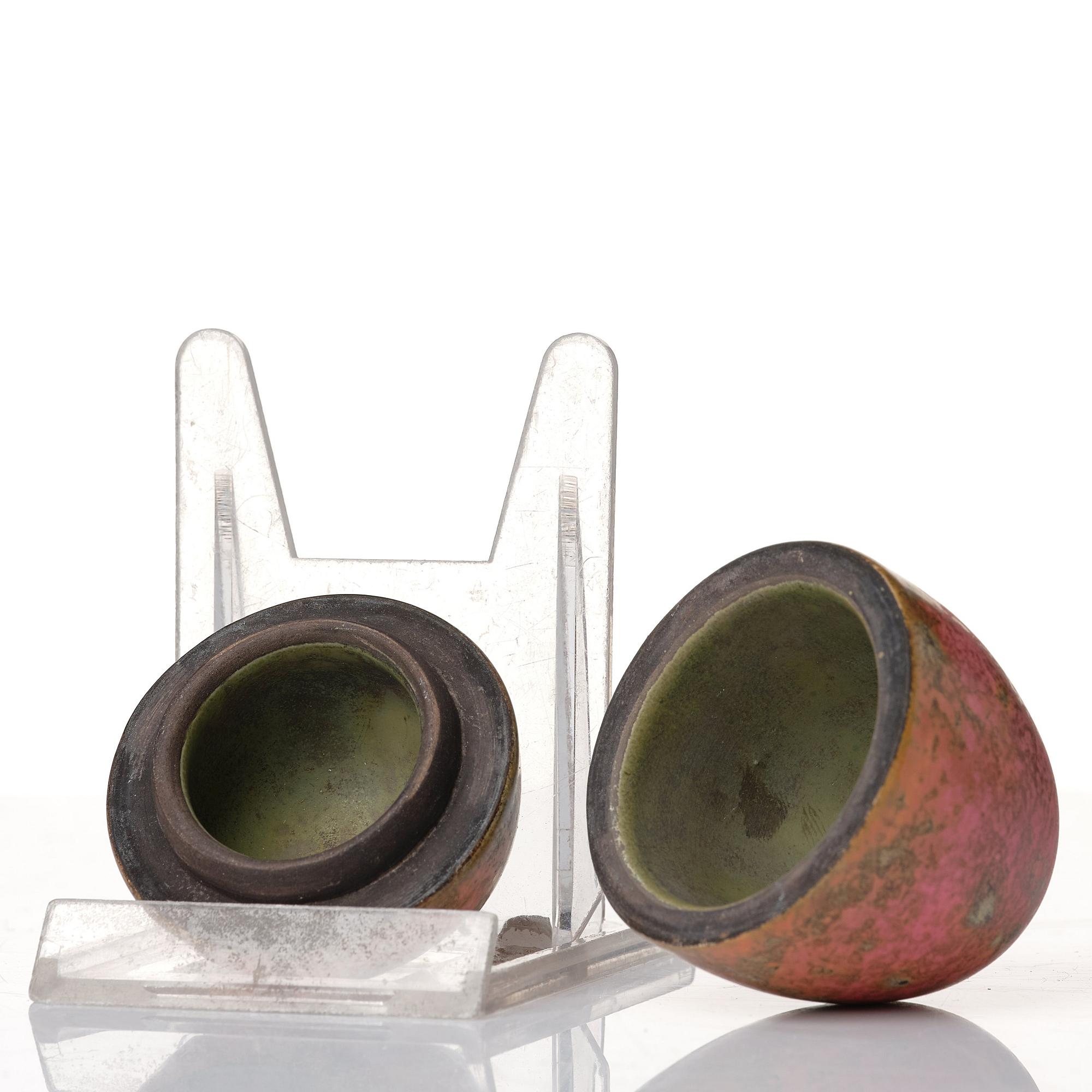 Hans Hedberg, a set of five faience sculptures of eggs, Biot, France.