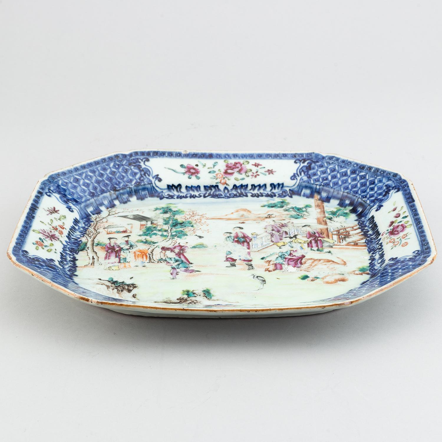 Serveringsfat, kompaniporslin. Qingdynastin, Qianlong (1736-95).