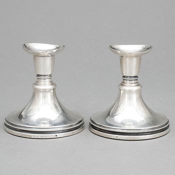 LJUSSTAKAR, ett par, silver, Löfman, Uppsala, 1971 och 1972.