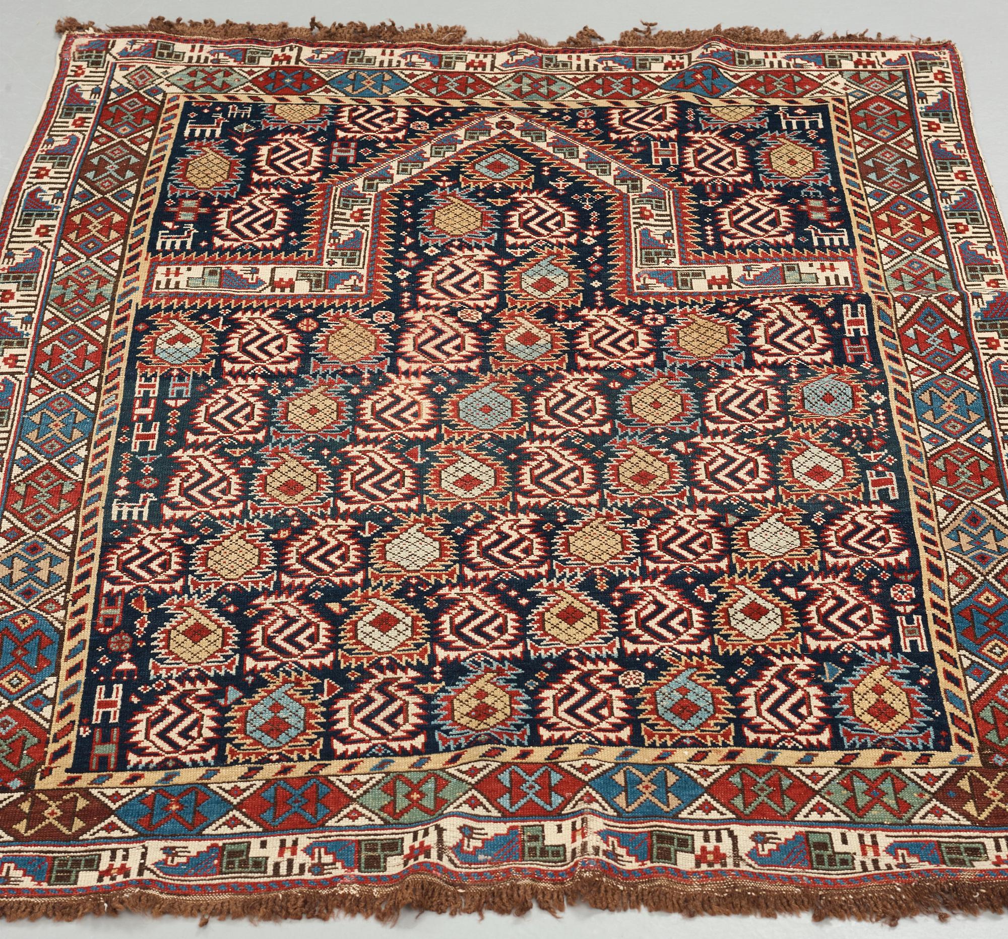 MATTO, an antique Marasali prayer rug, 19th century, ca 151 x 119 cm.