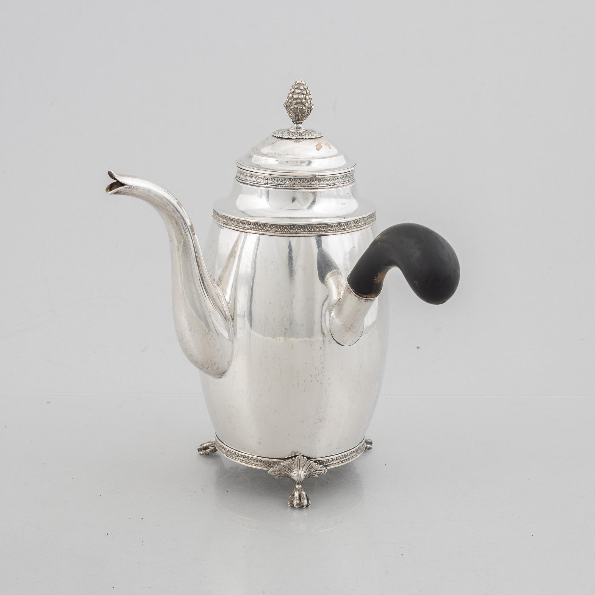 A Swedish silver cofee pot, mark of Johan Fredrik Björntedt, Stockholm 1820.