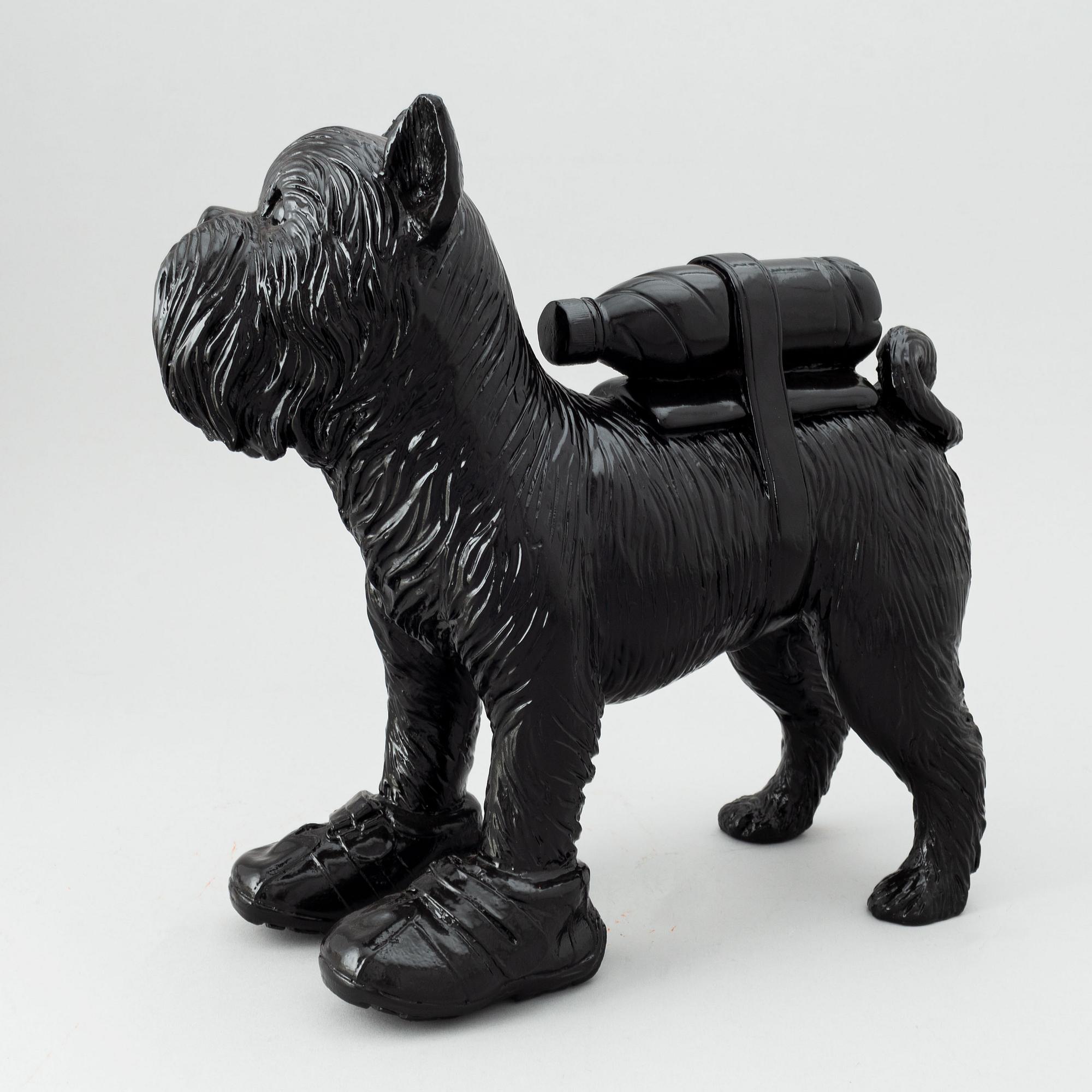 William Sweetlove, sculpture, plastic, signed 53/75.