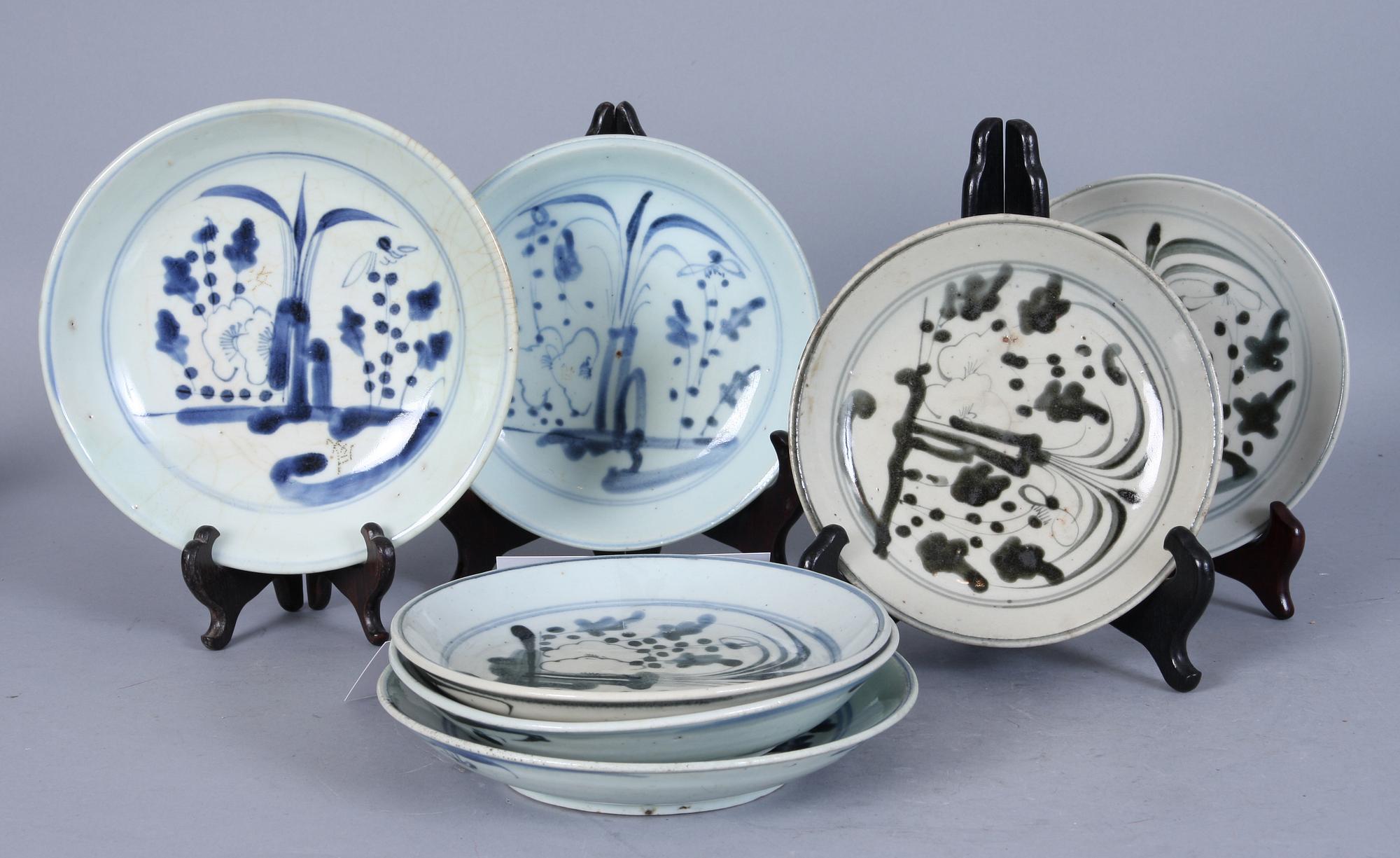 FAT, 7 st, porslin, Kina, bl a 1500/1600-tal.