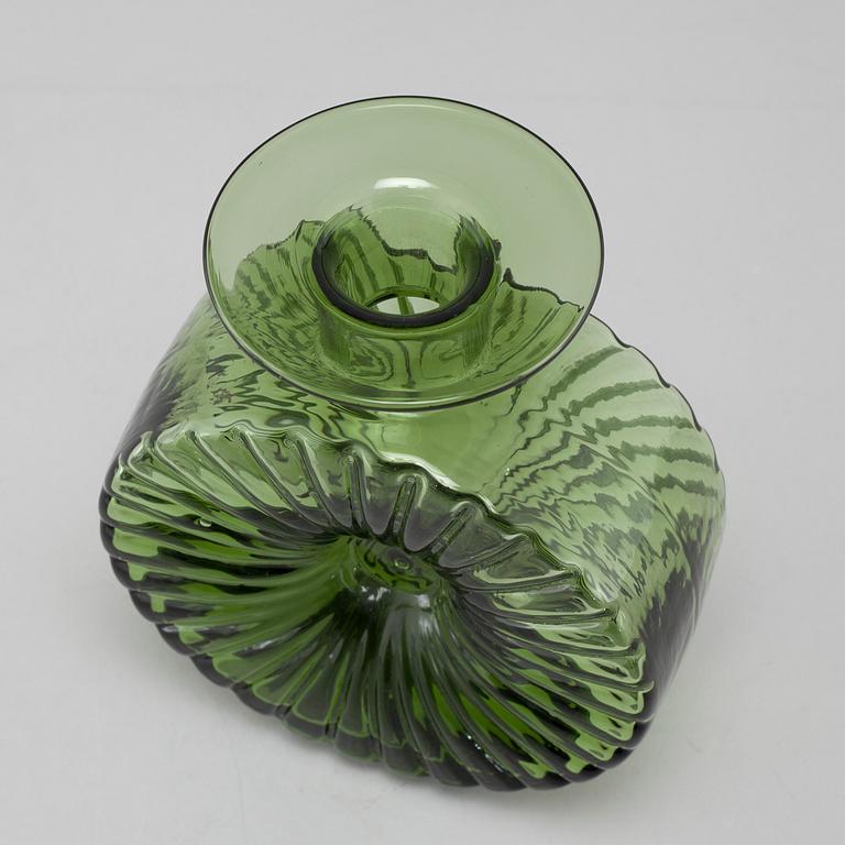 A glass vase, "Aurinkopullo", for Riihimäen Lasi, second half of the 20th century.