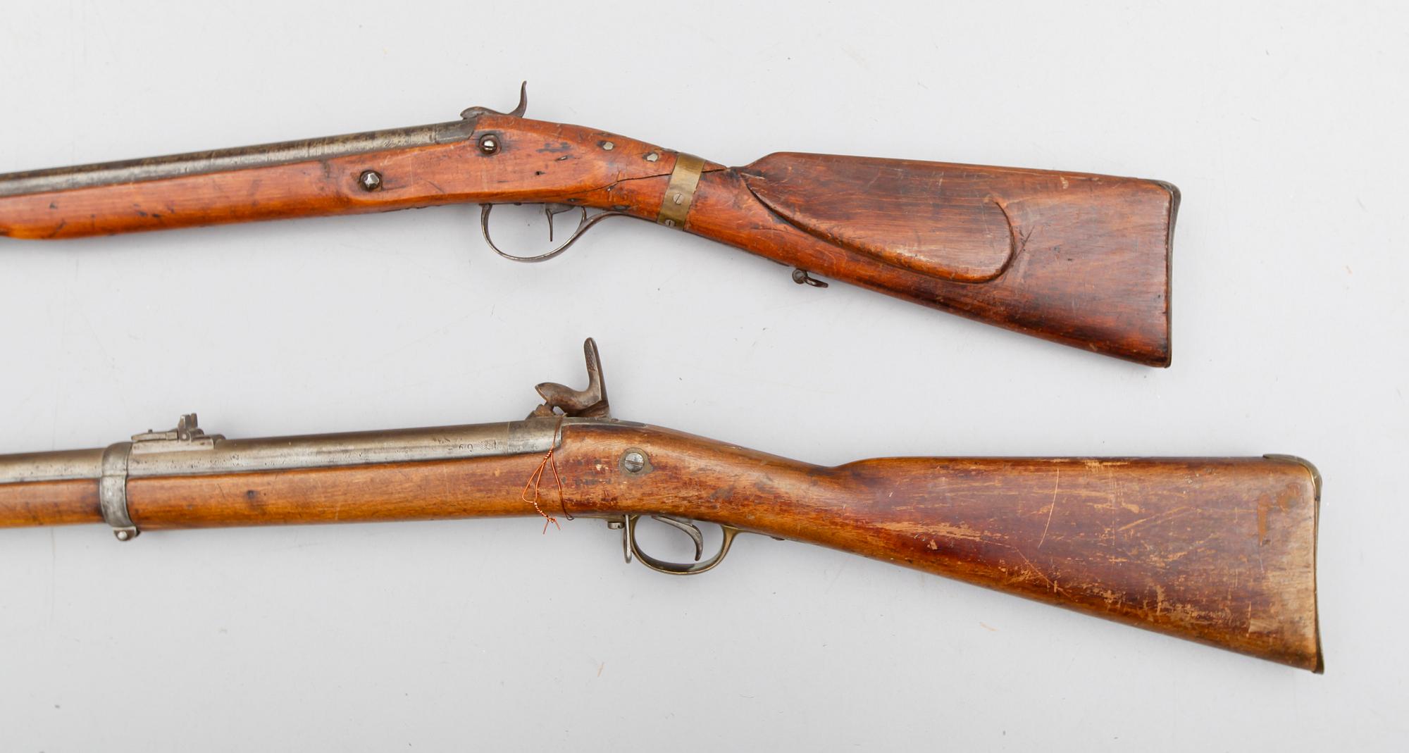 GEVÄR, 2 st, slaglås, 1800-tal.