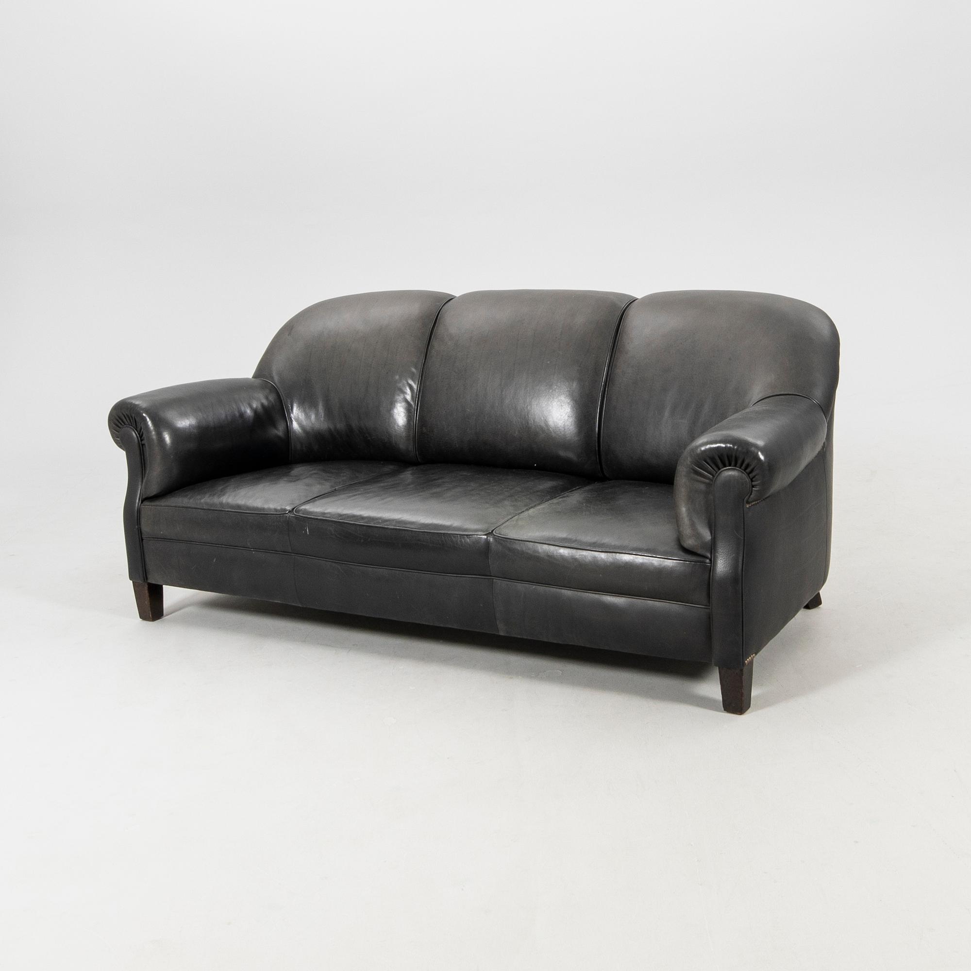 Sofa circa 1900.