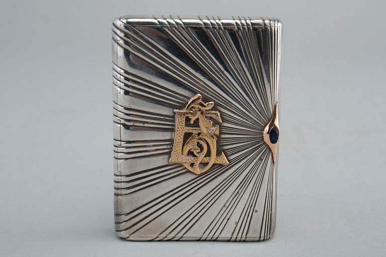 A CIGARETTE CASE, 813 silver, gold, sapphire. J.V. Aarne Vyborg 1918. Weight 188 g.