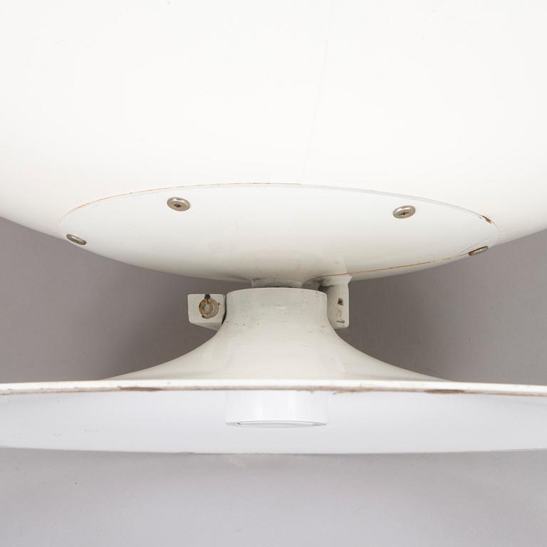 Eero Aarnio, a 'Ball Chair' for Asko.