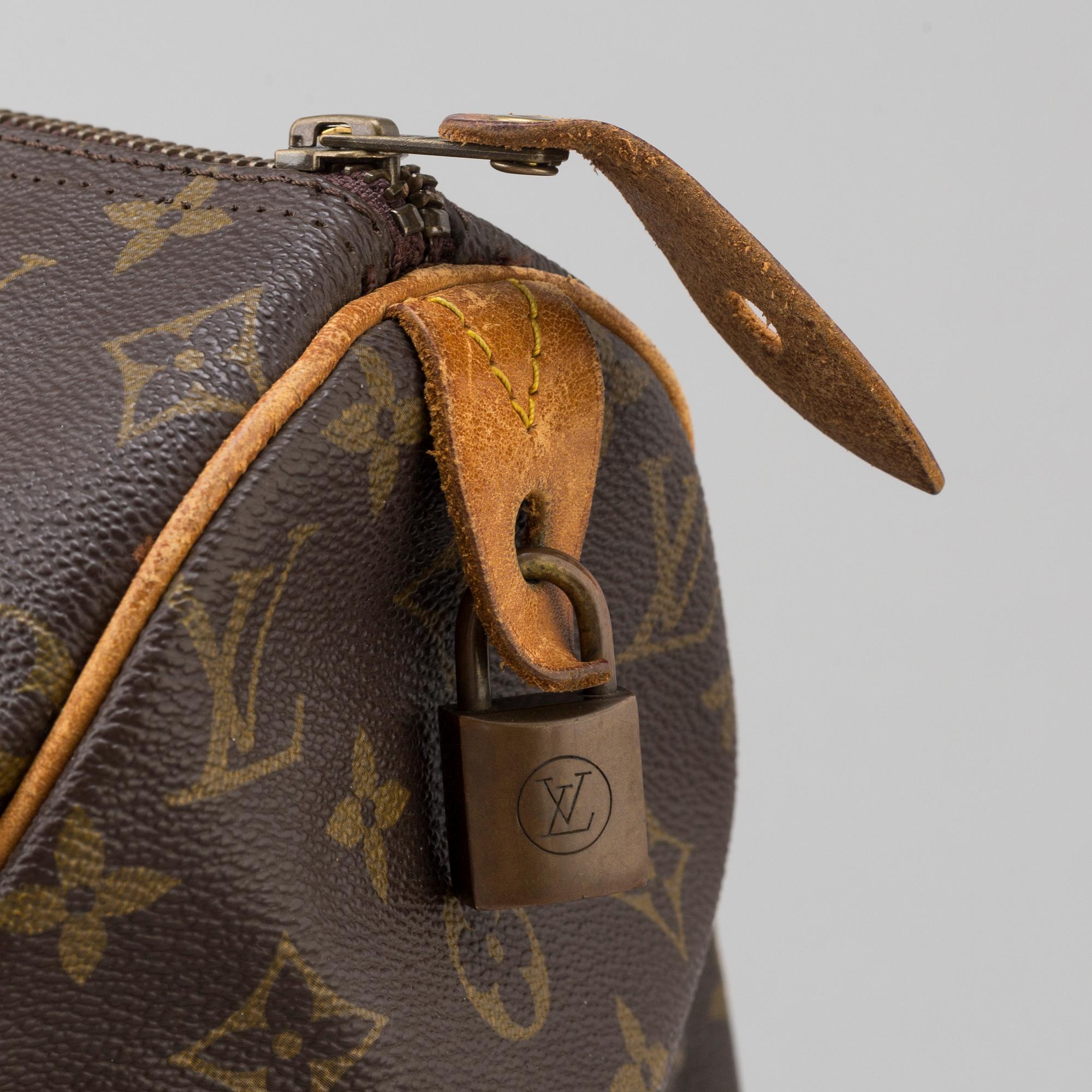 LOUIS VUITTON, 'Speedy 40' bag.