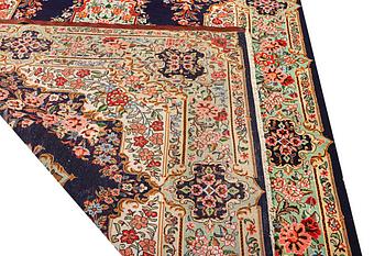 Matta, Sarough, ca. 317 x 216 cm.