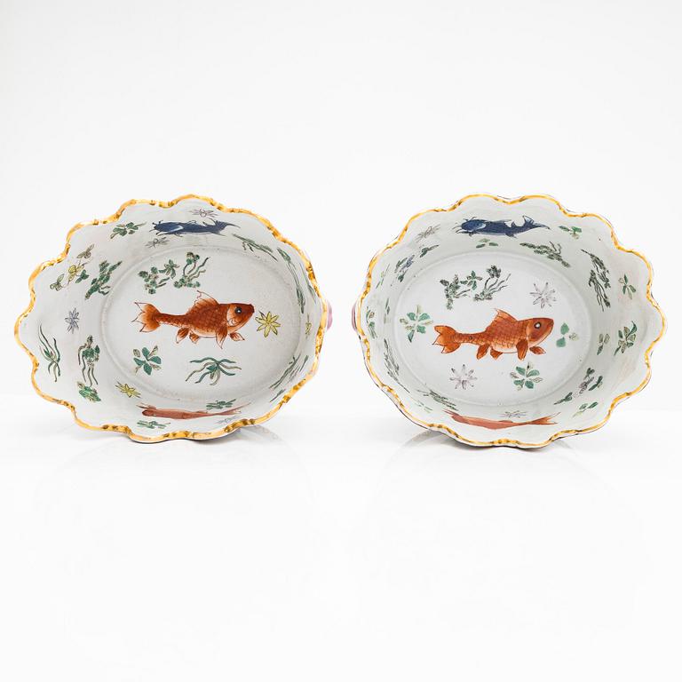 Two porcelain bowls/washing bowls, circa 1900.