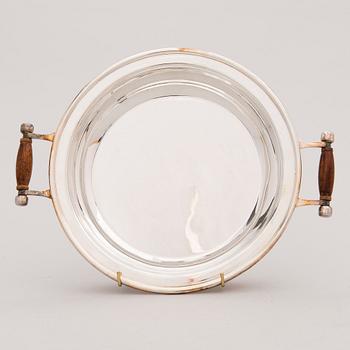 SERVERINGSKÄRL MED RECHAUD, 3 delar, försilvrat, Mappin & Webb, England. 1900-talets senare hälft.