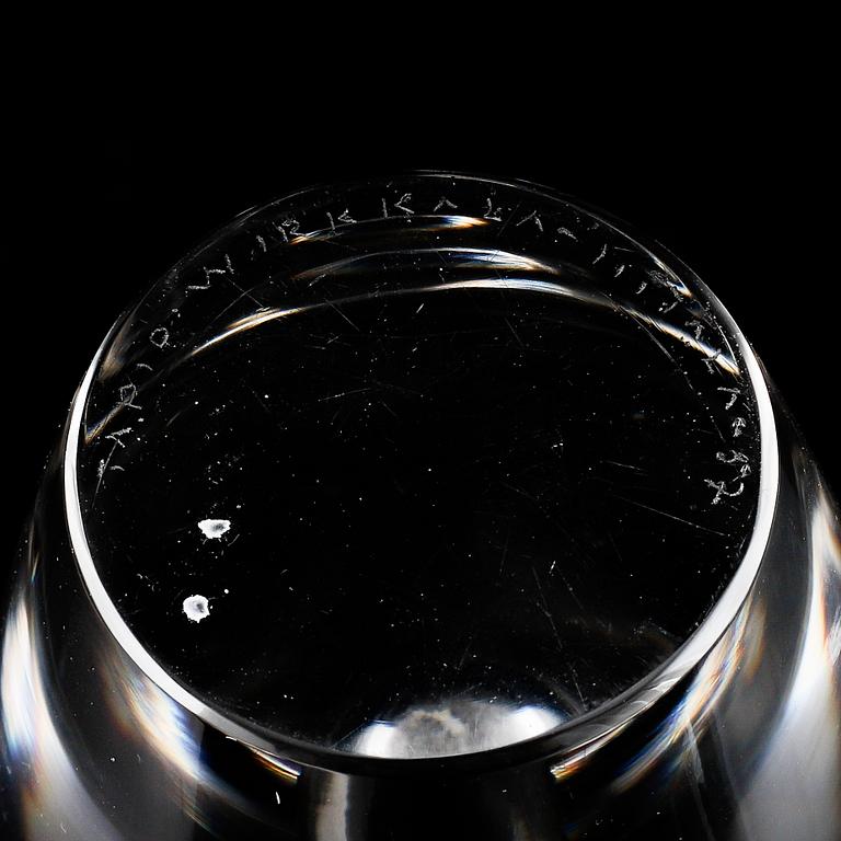 Tapio Wirkkala, glass vase, "Tokio", signed and dated -57.