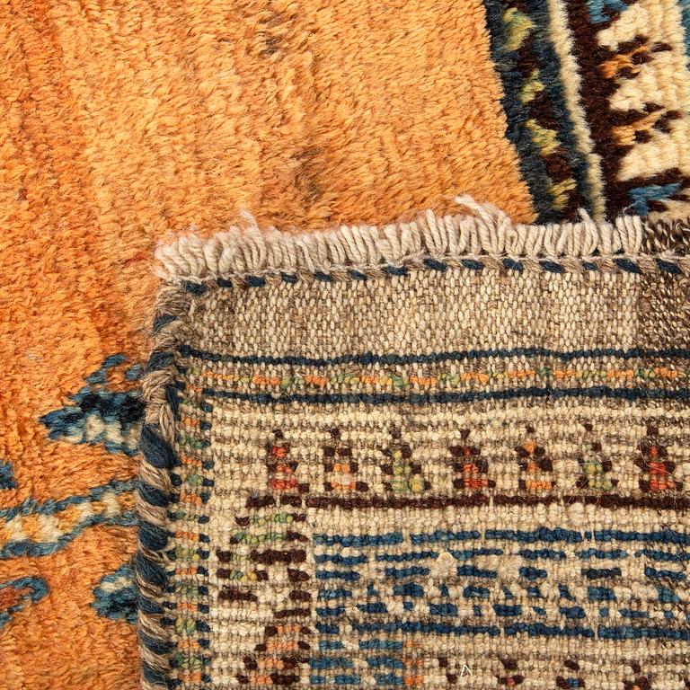 A semiantique gabbeh carpet ca 234 x 163 cm.