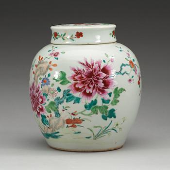 A famille rose jar with cover, Qing dynasty, Qianlong (1736-95).