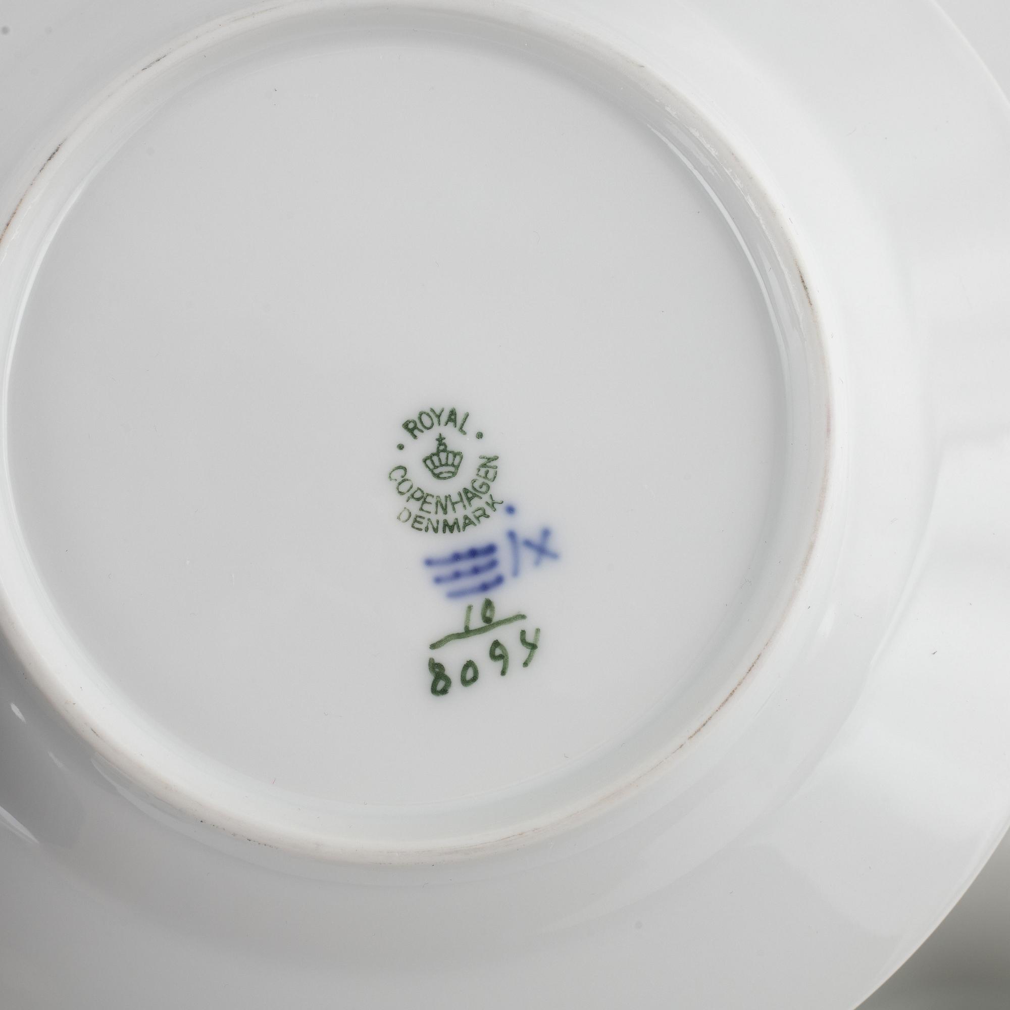 20 pieces of a porcelain 'Blue flower' service, Royal Copenhagen, Denmark.