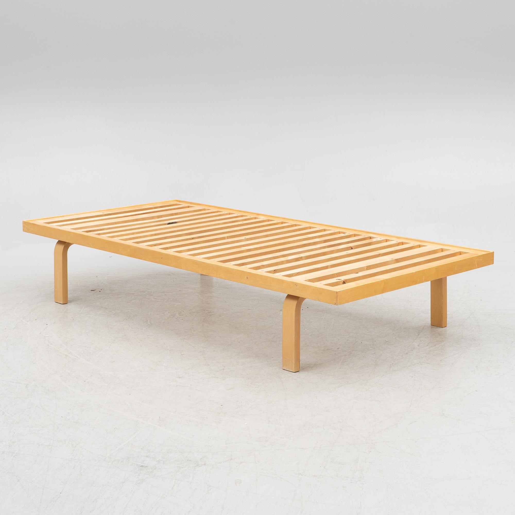 Alvar Aalto, a daybed, Artek, Finland.