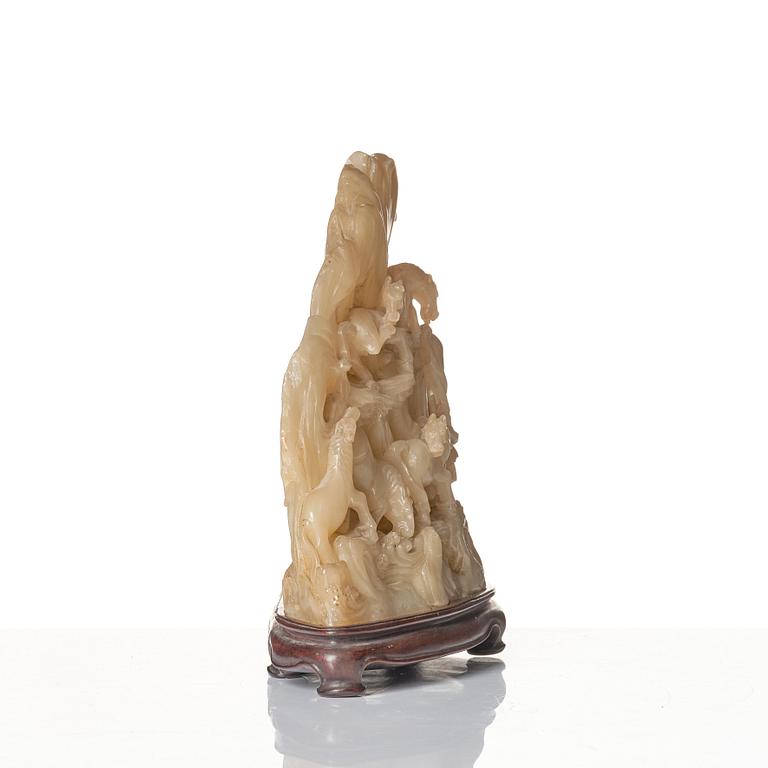 Figurin, soapstone. Kina, 1900-tal.