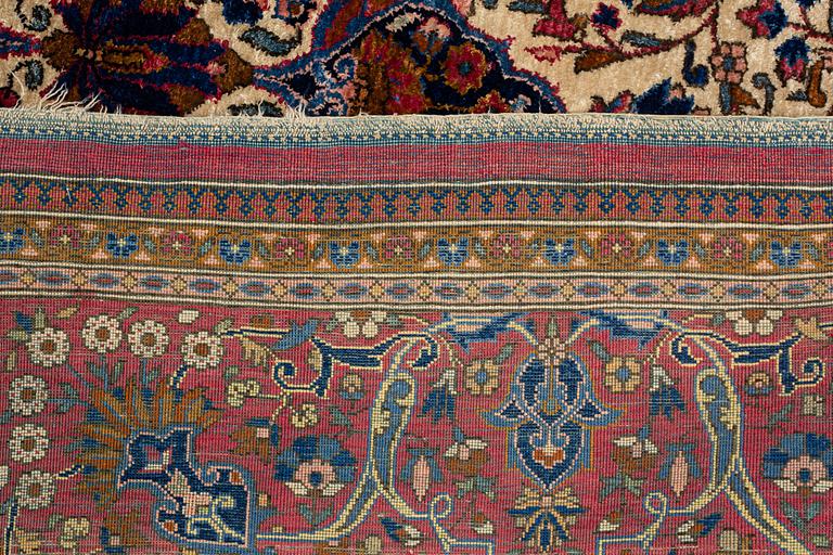 A rug, antique, silk Kashan, ca 208 x 131,5-136 cm.