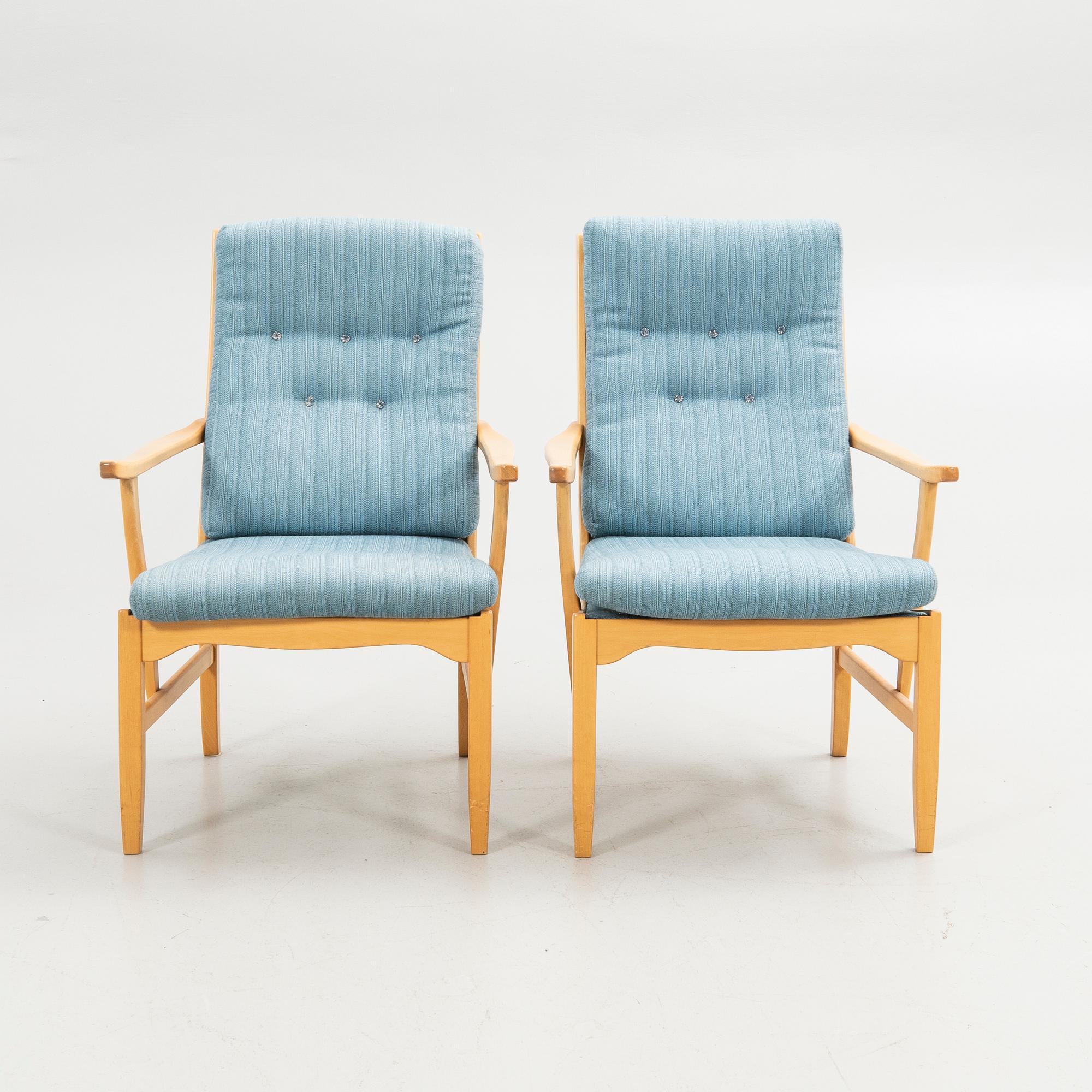 Carl Malmsten, armchairs, a pair, "Ulfåsa", AB OH Sjögren, second half of the 20th century.