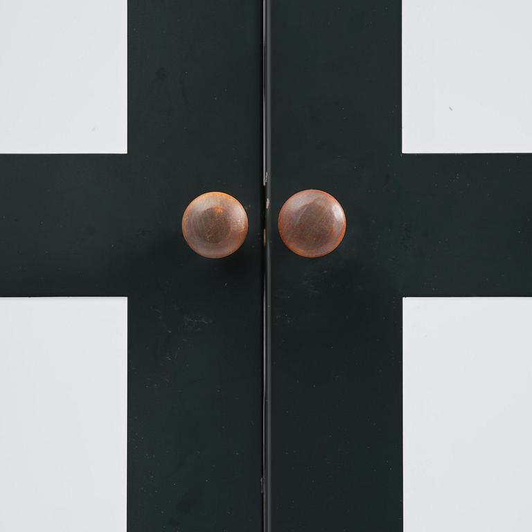 Johanna Lagercrantz, skåp, "Parad", ed. 43/55, Lammhults, efter 1990.