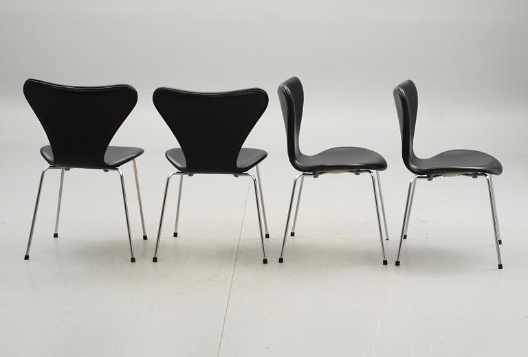 STOLAR, 4 st, "Sjuan", design Arne Jacobsen för Fritz Hansen, Danmark, 1980.