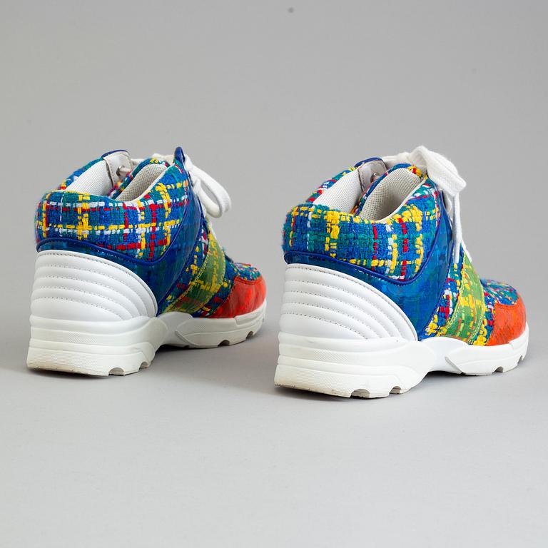 CHANEL, sneakers storlek 36,5.