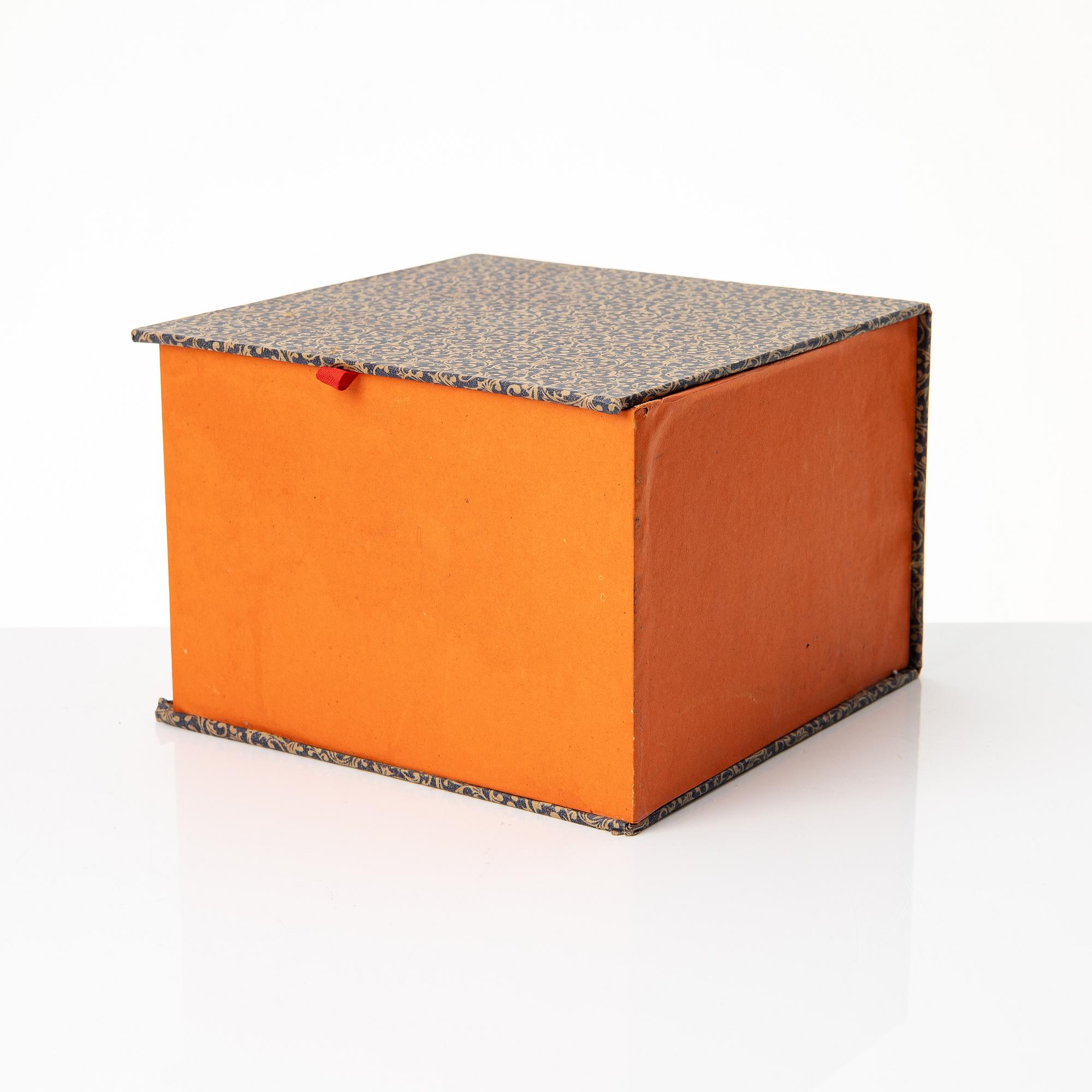 Zhou Guizhen, A brown yixing teapot, China, 1980/90s.