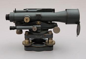 MÄTINSTRUMENT, 2 st, England, 1900-talets första hälft.