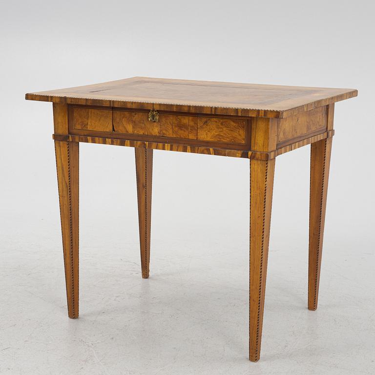 A Late Gustavian table, around 1800.