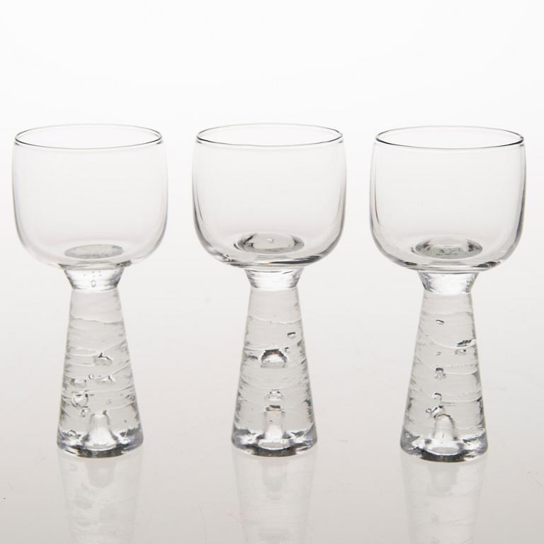 TIMO SARPANEVA, GLASSERVISDELAR OCH LJUSSTAKE, "Arkipelago", formgivna på 1970-talet, Iittala.