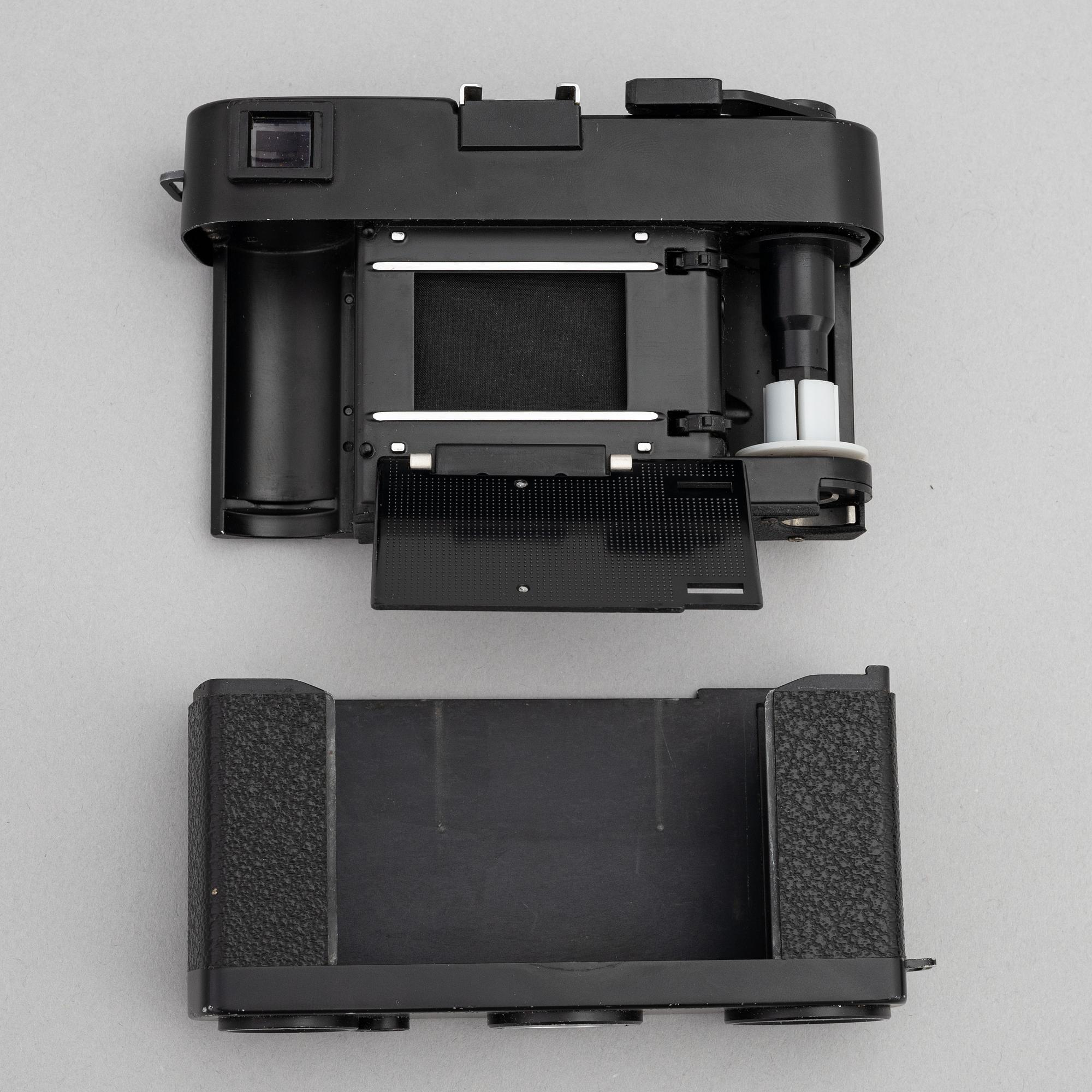 Leica CL, no 1308144, 1973-74.