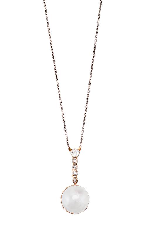 A DIAMOND AND PEARL PENDANT.