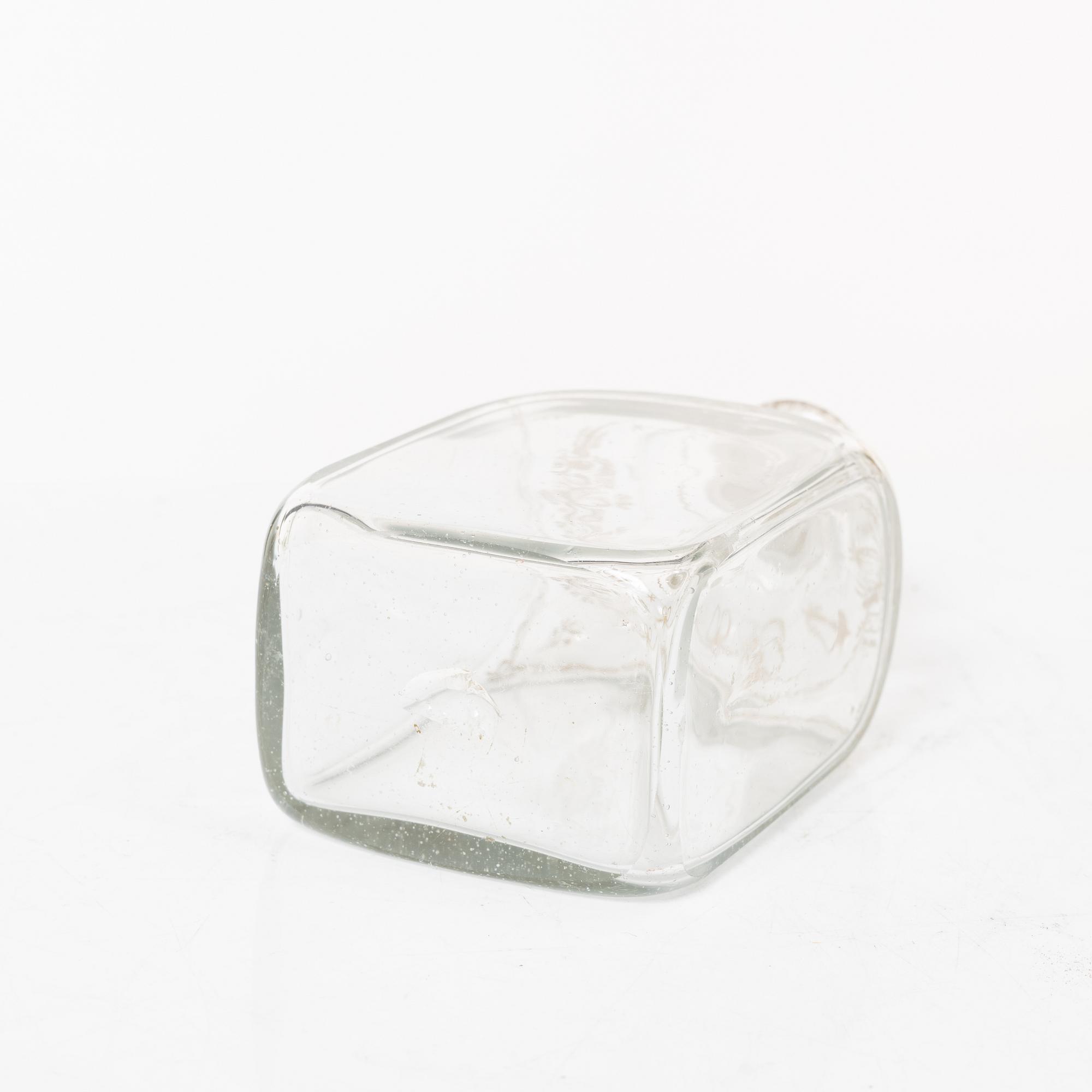 Six glass items, 18th-19th Century.