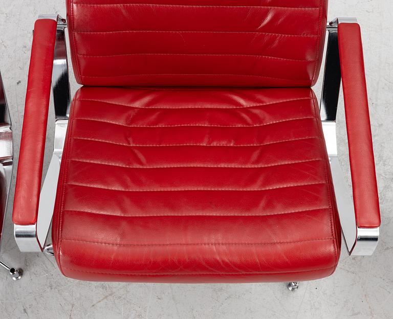 Pair of armchairs with footstool, “Vitesse”, Bolia.