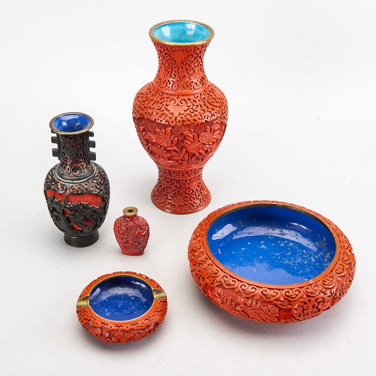 A set fo five Chinese lacquer vases and bowls first half of the 20th century.