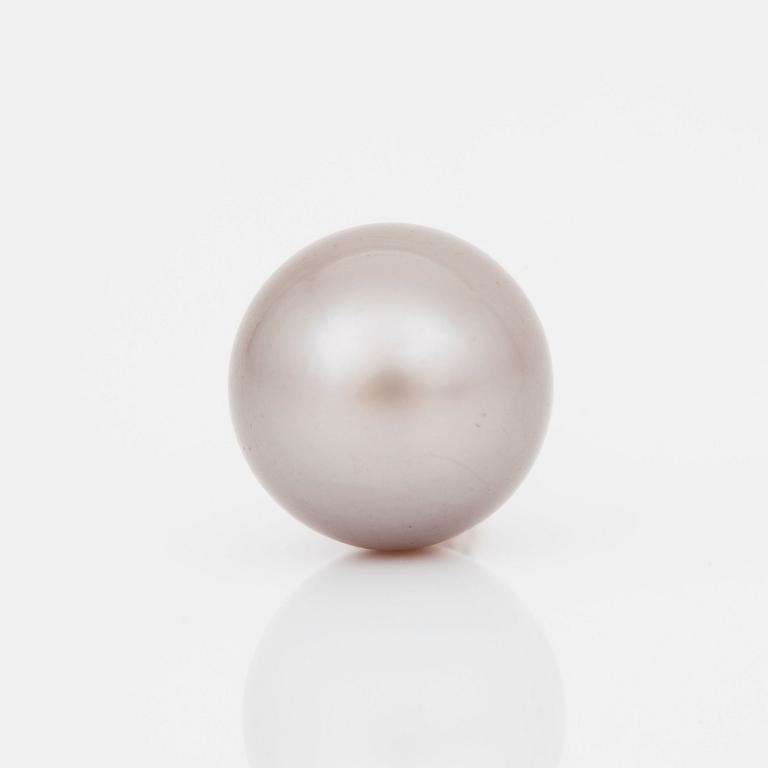 A grey natural saltwater pearl and old-cut diamond pendant. Diamond circa 0.20 ct.