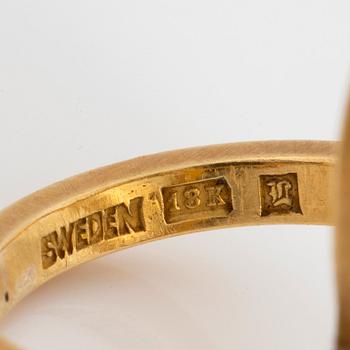 Wiwen Nilsson, ring, Lund 1951, 18K guld och månsten.