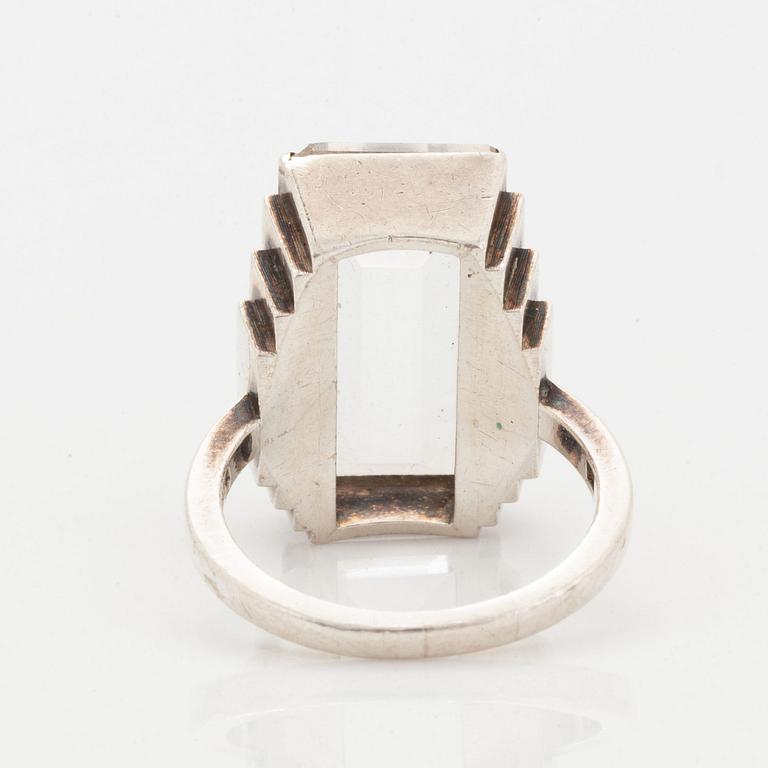 Wiwen Nilsson, sterlingsilver and rock crystal ring.