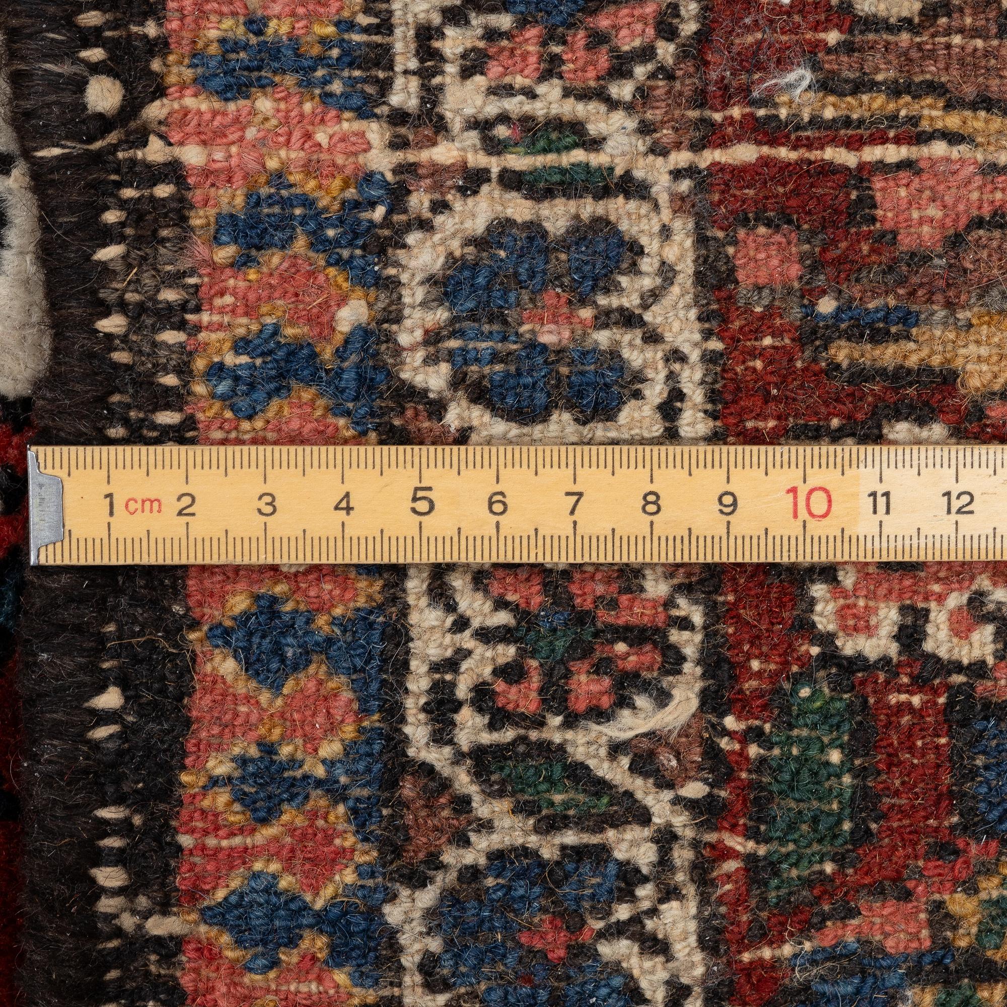 Carpet, approx. 222 x 150 cm.