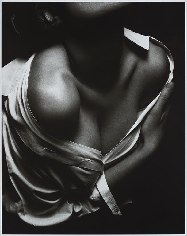 Albert Watson, “Charlotte in Prada Blouse, Milan, Italy, 1989”.