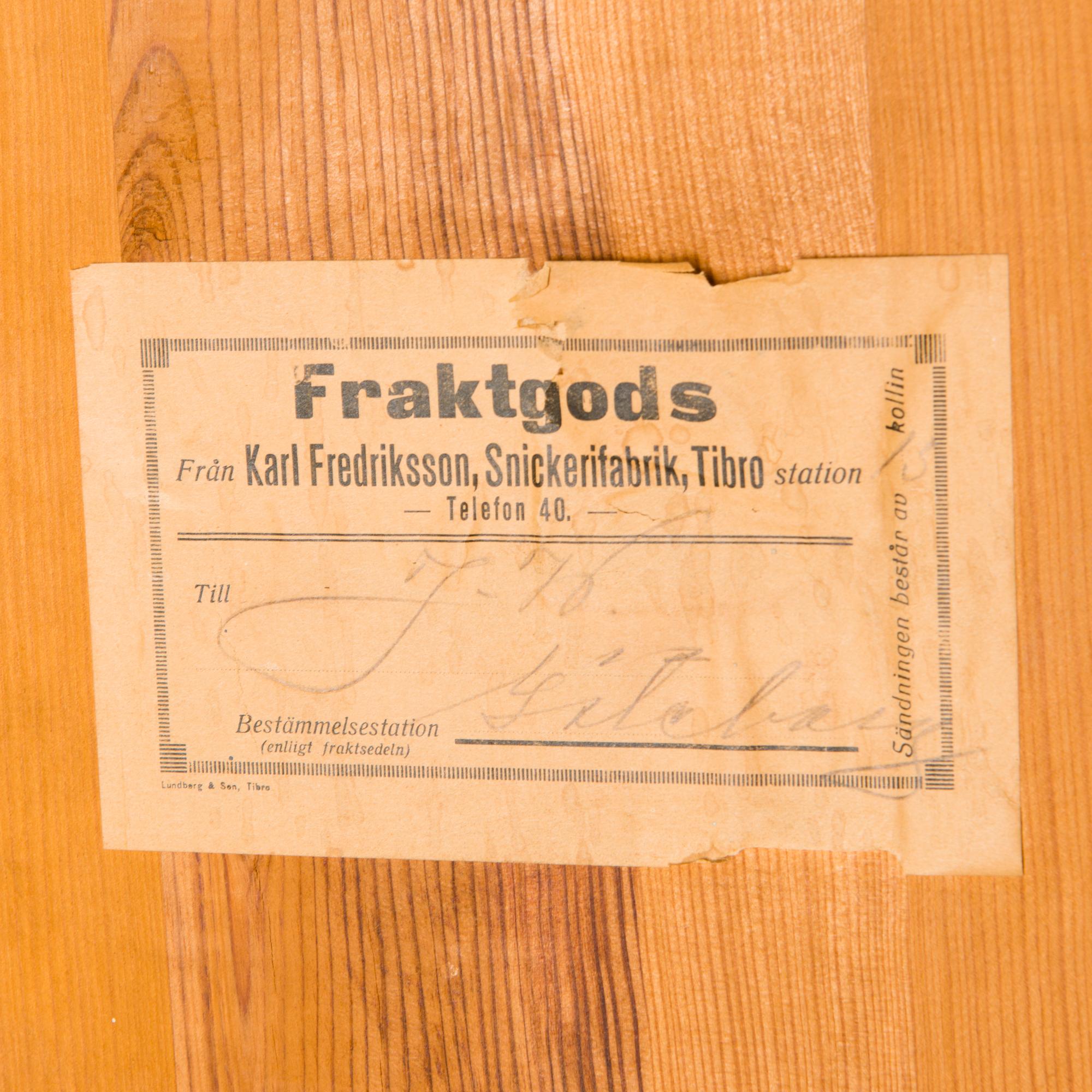 A VITRINE CABINET, ca. 1900.