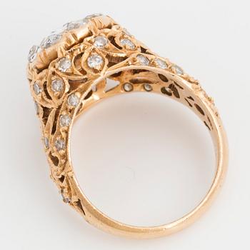 RING, 18K gold with diamonds 8/8 approx 0.60 cts and 10 rose cut diamonds in cluster formation.