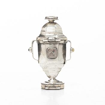 Scent box, silver, mark of Peter G.S. Hiller, Løgumkloster, Denmark (1777-1853).