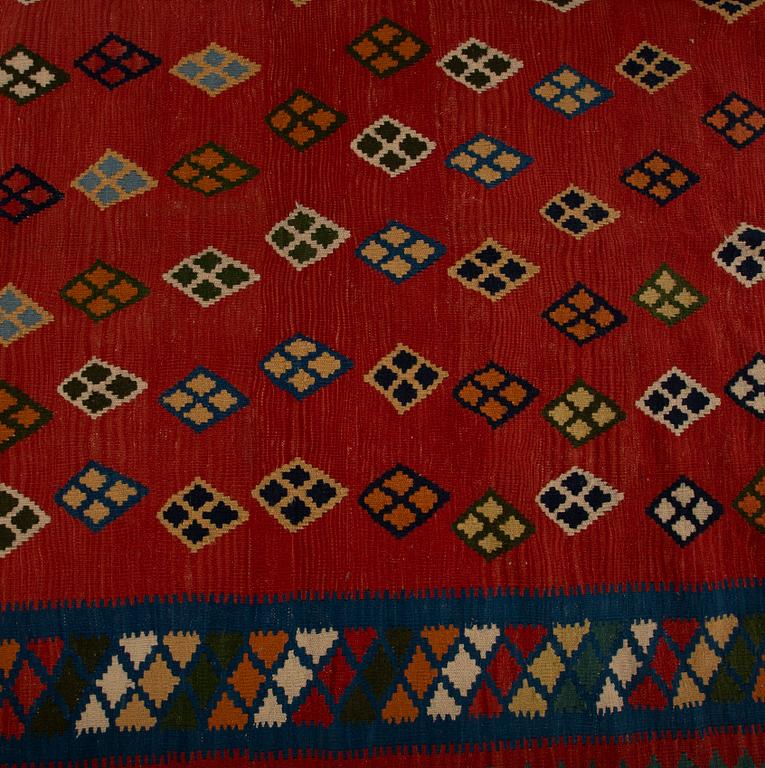 MATTA, Shiraz kelim, ca 230 x 169 cm.