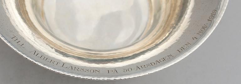 SKÅL MED FAT, silver, K Andersson, Stockholm 1919. Vikt ca 1286 g.