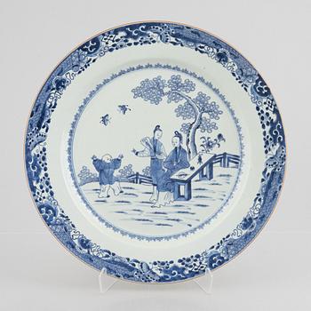 A large blue and white charger, Qing dynasty, Qianlong (1736-95).