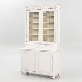 A display cabinet, first half of the 20th century.