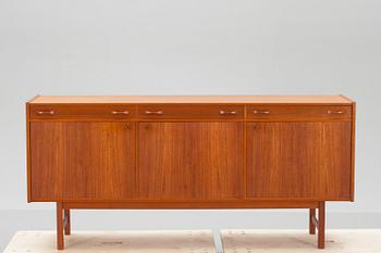 SIDEBOARD, teak. 1950-tal.